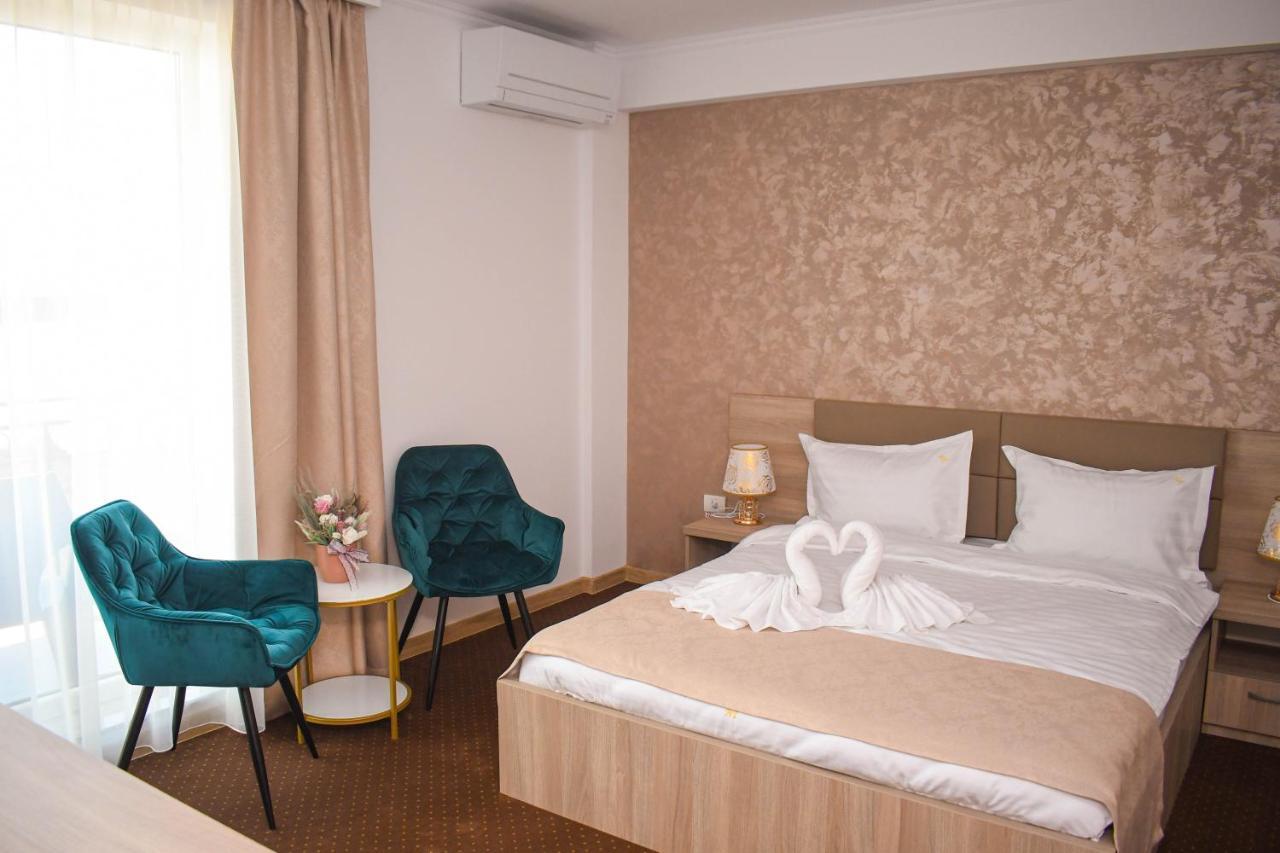 Casa Topaz Mamaia Nord ナボダリ エクステリア 写真
