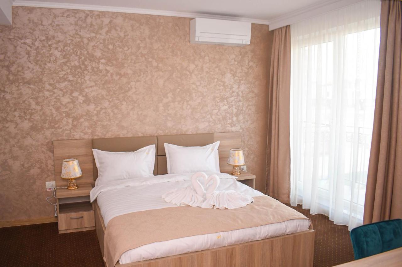 Casa Topaz Mamaia Nord ナボダリ エクステリア 写真