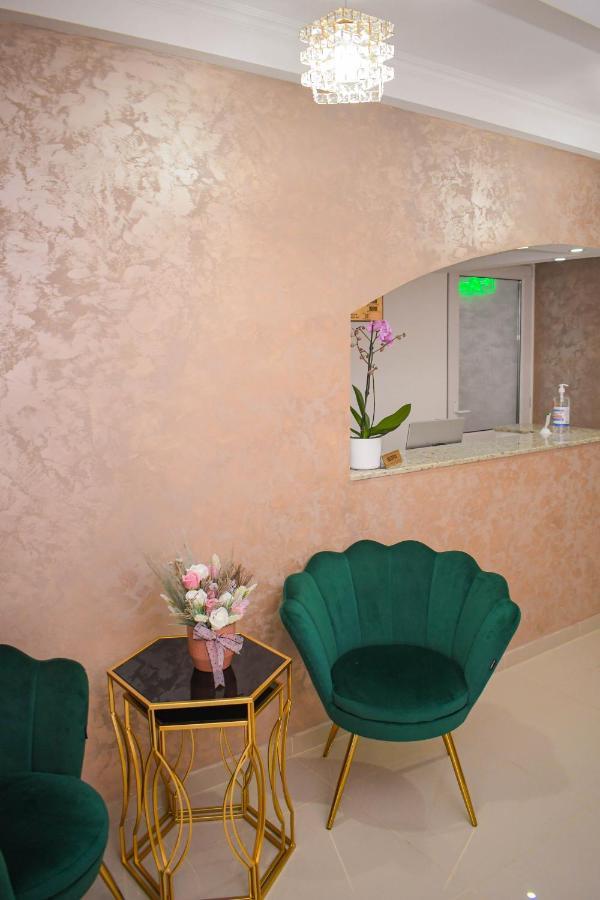 Casa Topaz Mamaia Nord ナボダリ エクステリア 写真