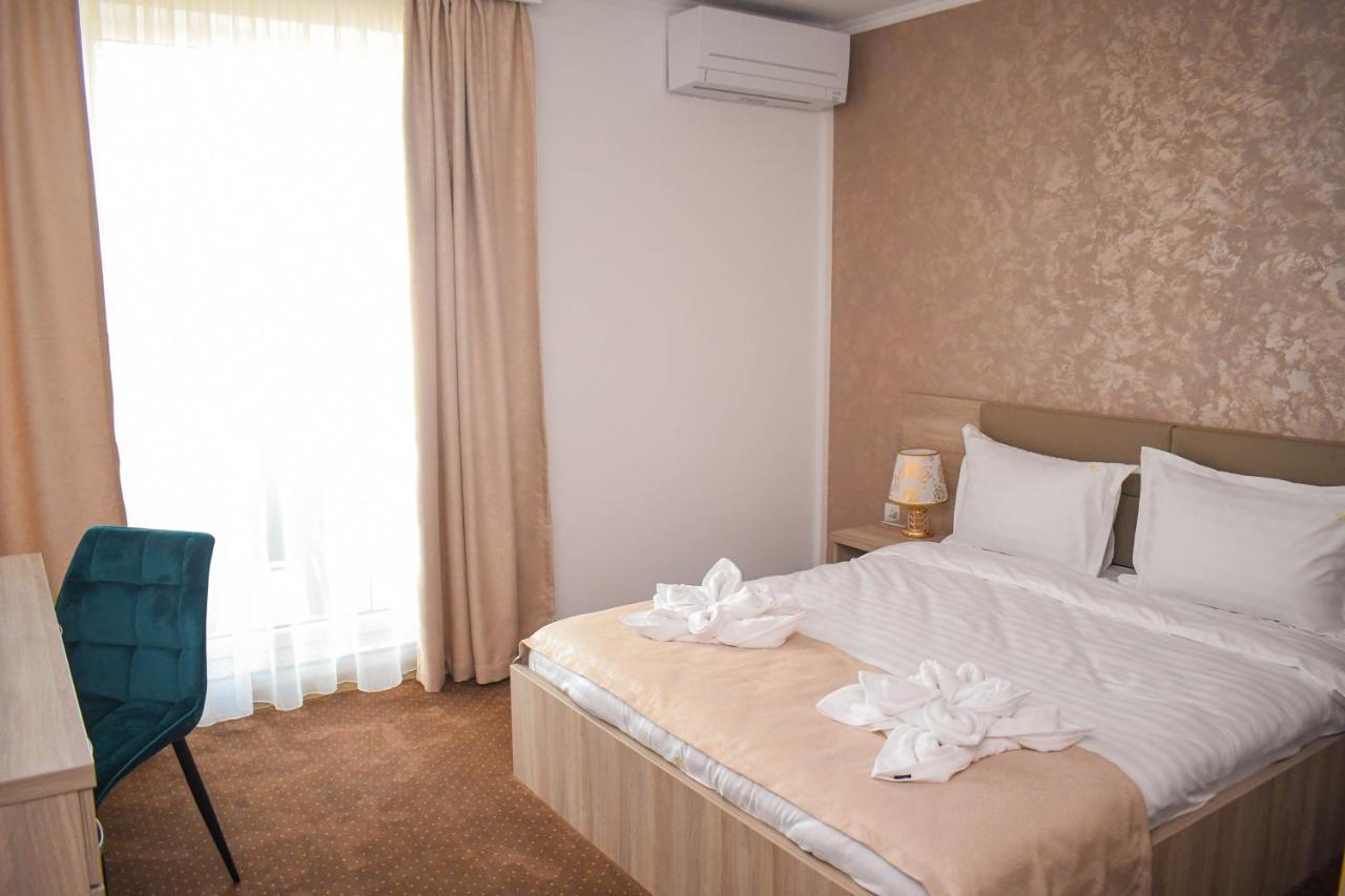 Casa Topaz Mamaia Nord ナボダリ エクステリア 写真
