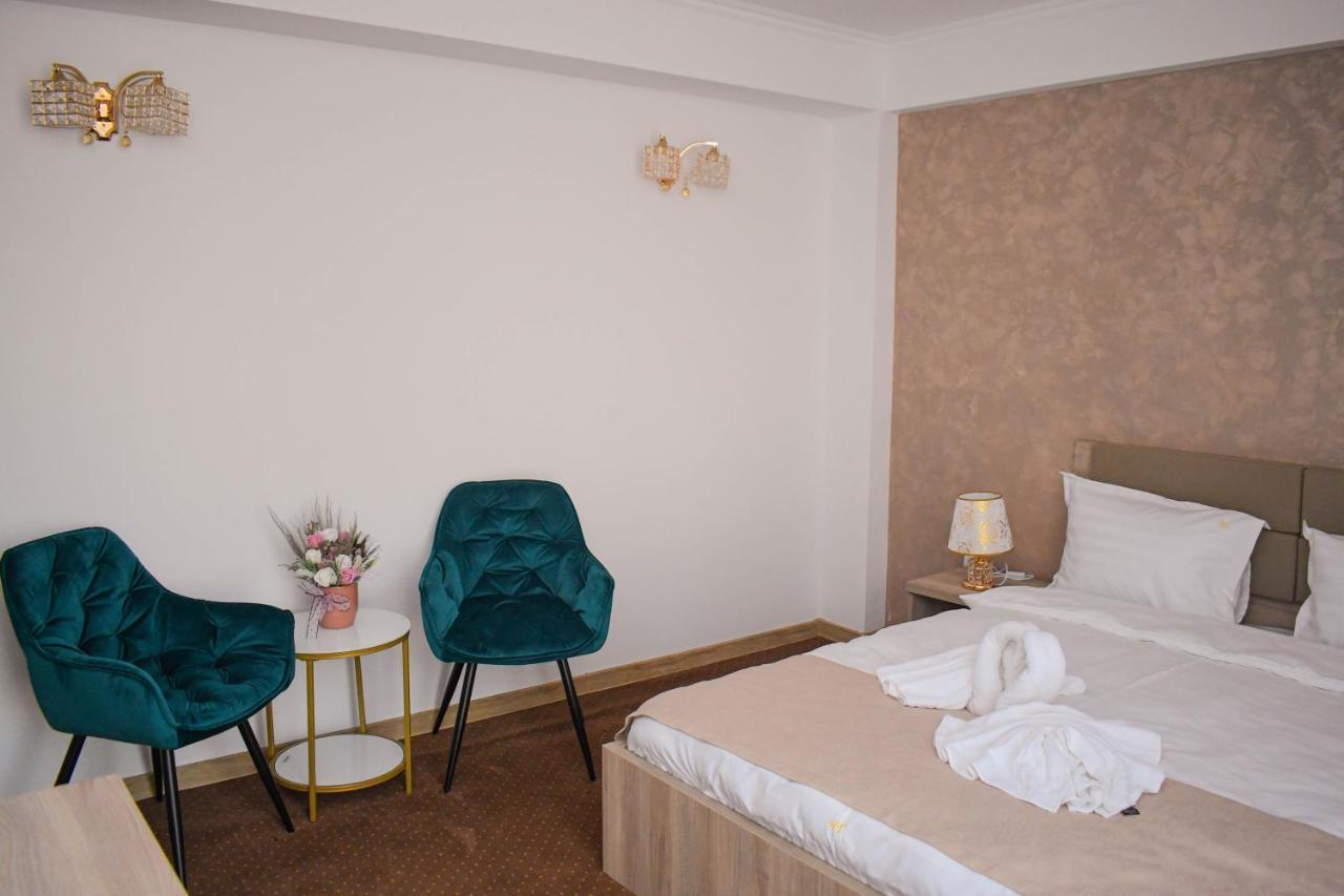 Casa Topaz Mamaia Nord ナボダリ エクステリア 写真