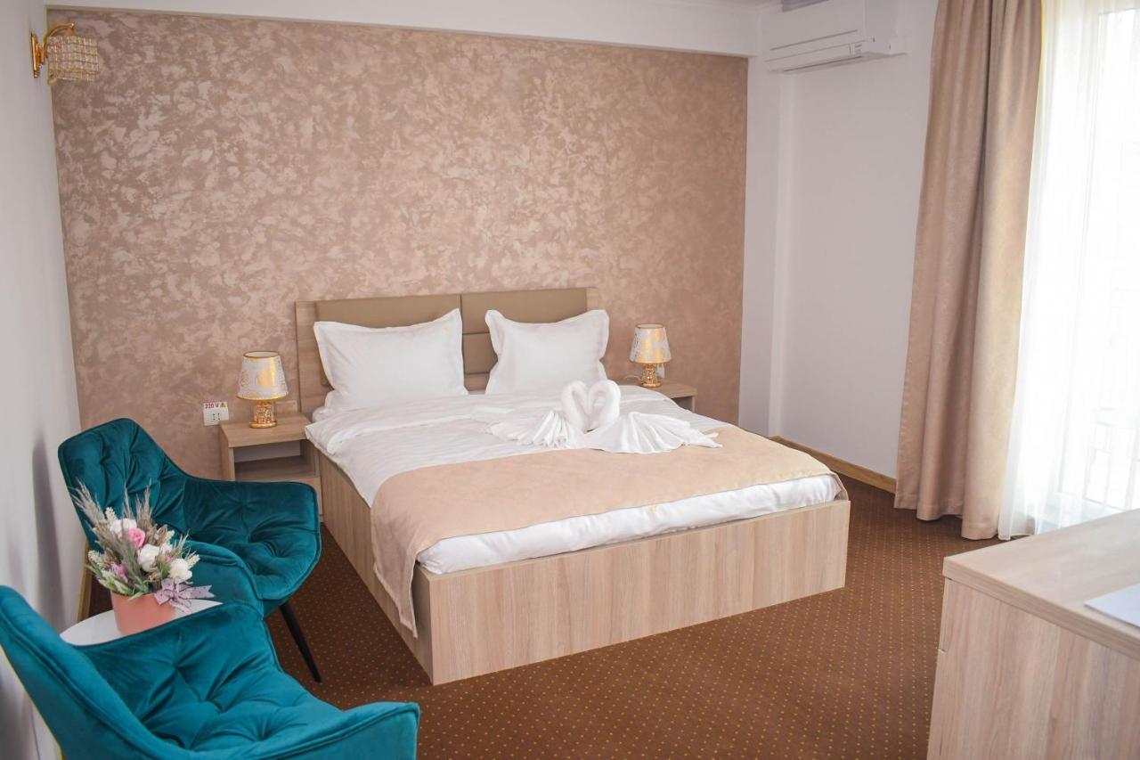 Casa Topaz Mamaia Nord ナボダリ エクステリア 写真